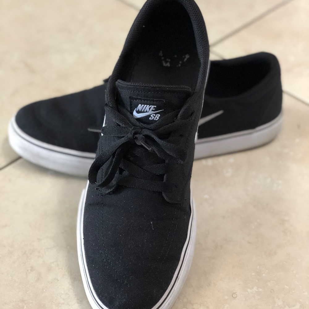 Nike Clutch Men’s Skate Shoe